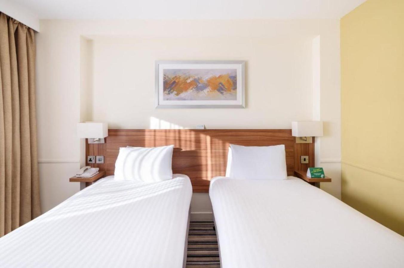 Holiday Inn Rochester-Chatham By Ihg Exterior photo